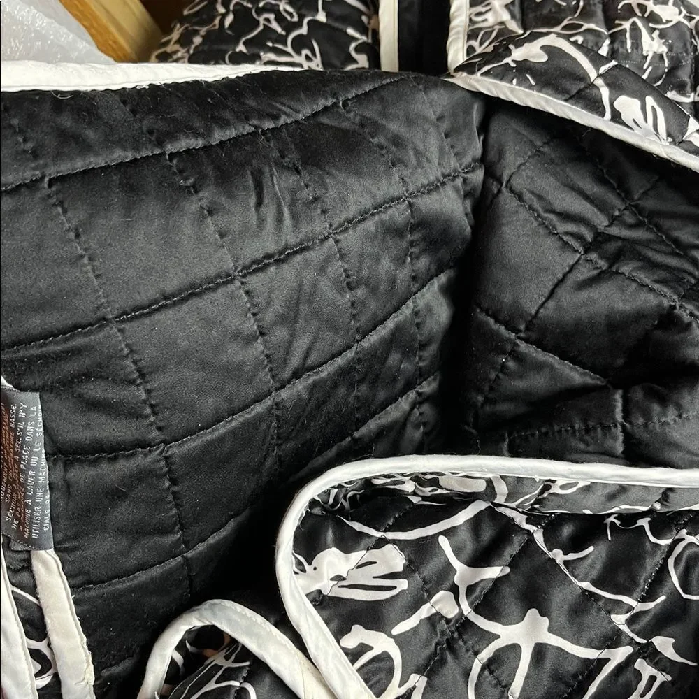 Black and White Vince Camuto Lucerne Print Queen Comforter